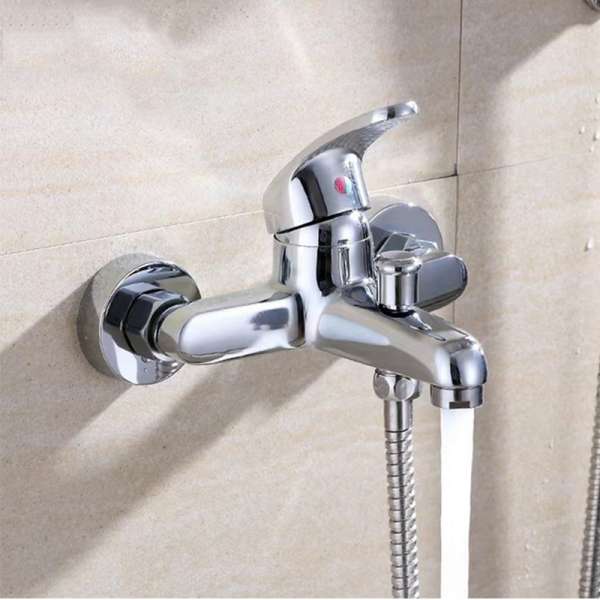 Luxury Bathroom Sink Bath Mix Tap Shower Mixer Taps with Hose and Shower Head - Image 3