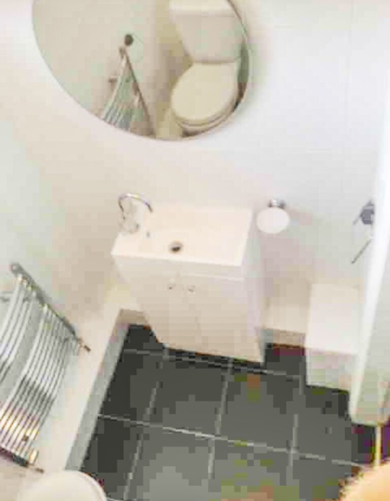 The £4,000 Cloakroom Glow‑Up: How Plumb Suite Ltd Turns Tiny Spaces into High-Impact Rooms
