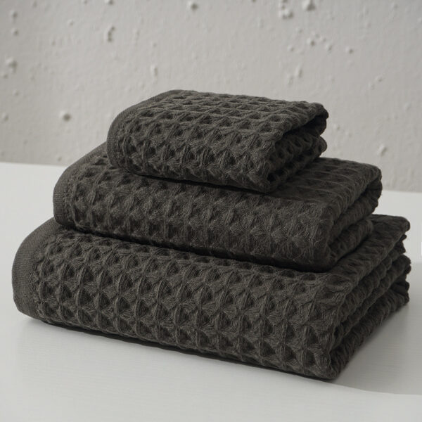 Pure Cotton Honeycomb 32 Bath Towels - Image 5