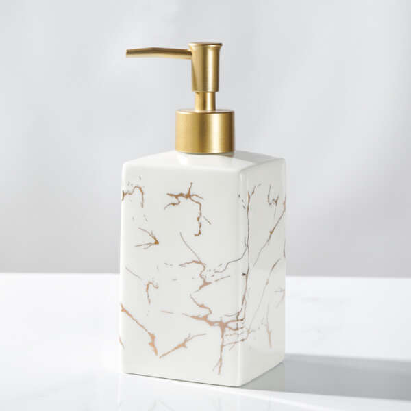 Bathroom Wedding Toiletries - Image 7
