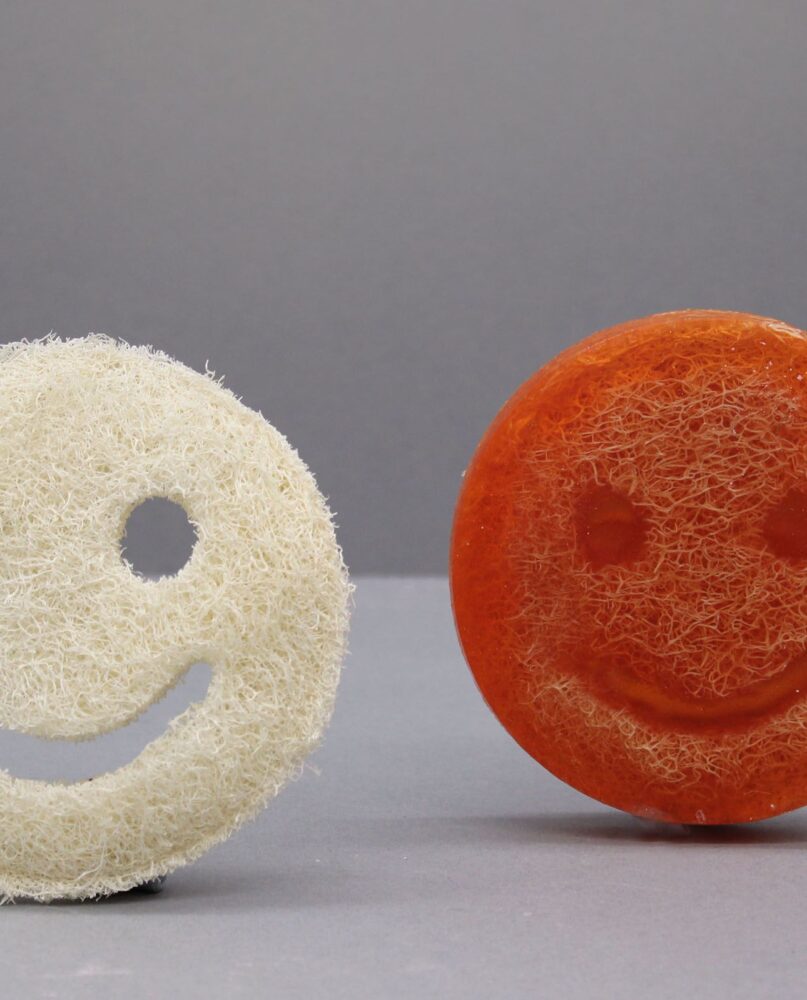 Happy Scrub Soap - Coconut