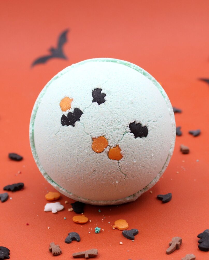 Coconut & Lime Halloween Bath Bomb