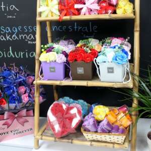 Set of 3 Soap Flower Heart Box - Peach Roses