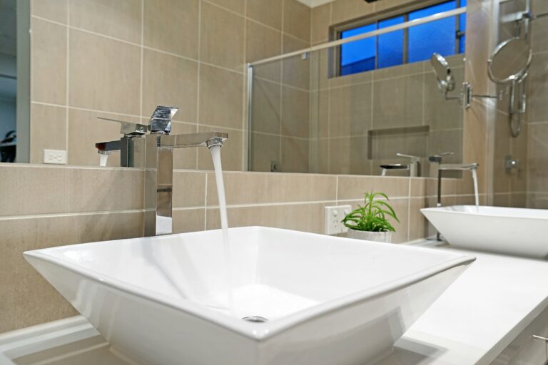 Bathroom Installation & Wet‑Room Specialists: How Plumb Suite Ltd Transforms Homes
