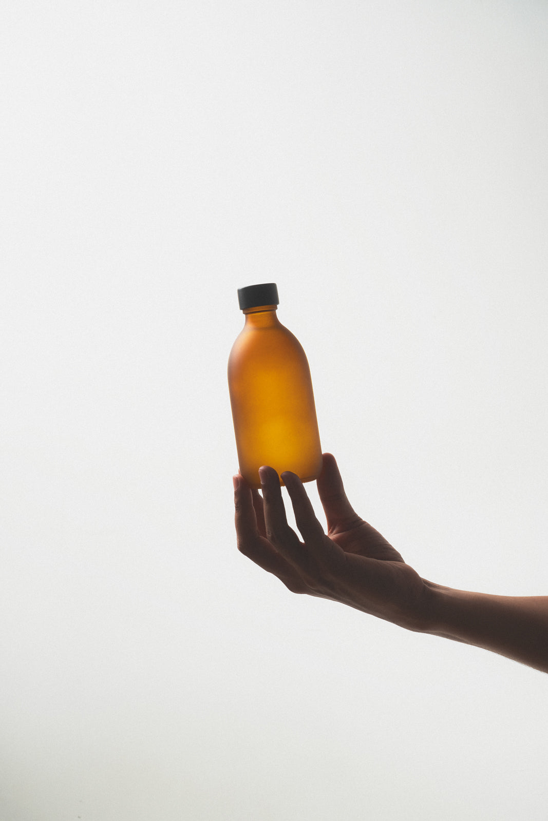 Amber-Matt-Bottle-Cap-1.jpg