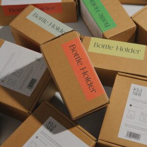 Bottle_Holder_Packaging-2.jpg
