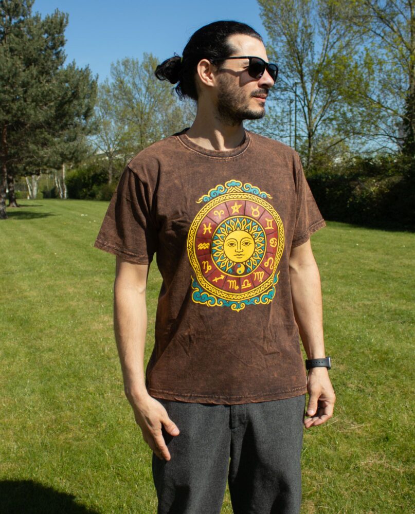 Nomad Sari Stonewashed Cotton T-Shirt - Sun & Zodiac - Brown - Small
