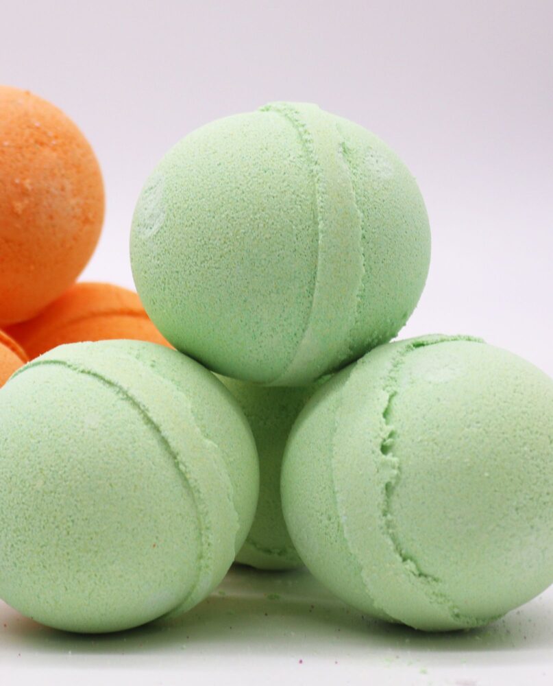 Essential Oil Bath Bomb - Rosemary & Thyme