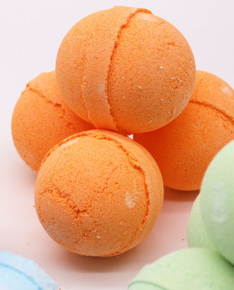 Essential Oil Bath Bomb - Lemongrass & Mandarin