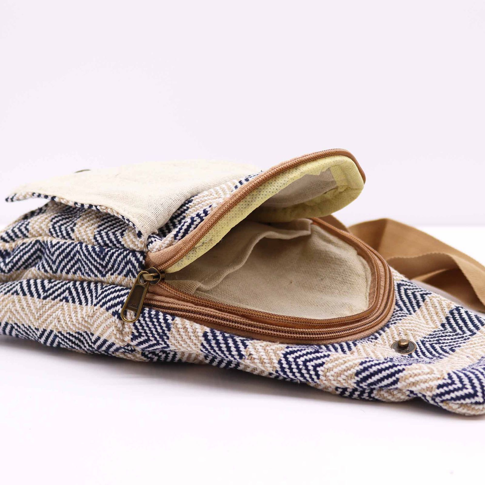 Body Cross Bag Natural Cotton - Tan & Navy - Image 3